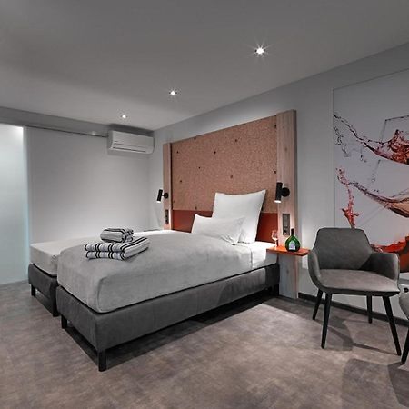 Weinmotel Simon 1 A アルツェナウ・イン・ウンテルフランケン エクステリア 写真